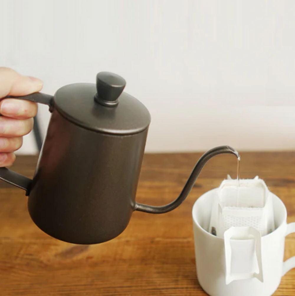 Pouring kettle hot sale